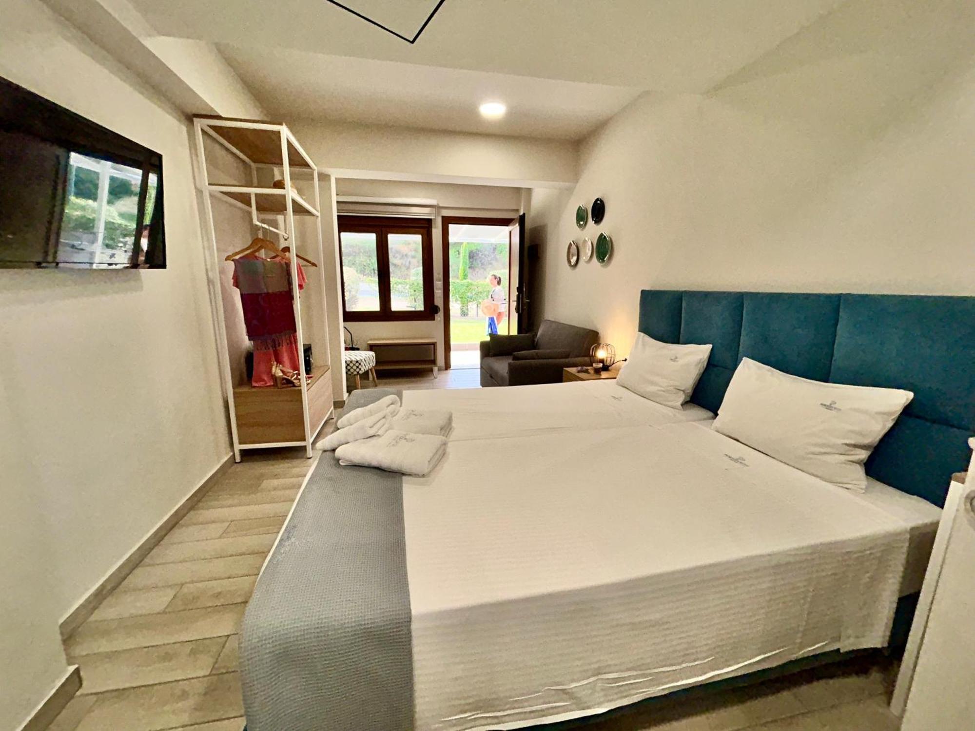 نيا بوتيدايا Porto Portes Suites المظهر الخارجي الصورة